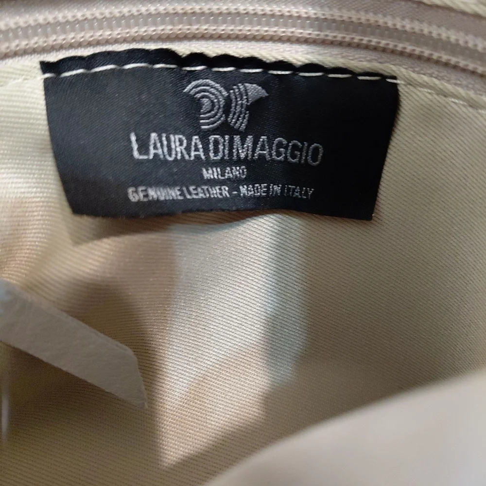 Metallic Laura Di Maggio Silver Snakeskin Iridescent Leather Clutch